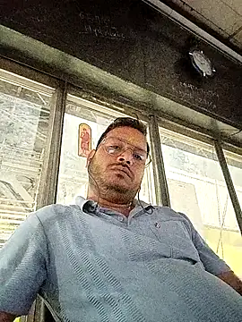 DeepakXxxR86 online show from 03.04.26