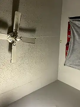 Snapshot of bigdick5157 chatting on 02.21.26 bigdick5157 online show from 02.21.26