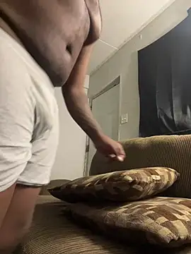 Snapshot of bigdick5157 chatting on 02.28.26 bigdick5157 online show from 02.28.26