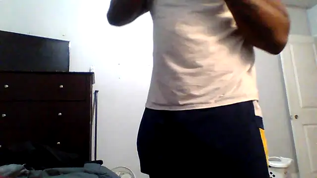 Snapshot of bigdick5157 chatting on 03.04.26 bigdick5157 online show from 03.04.26