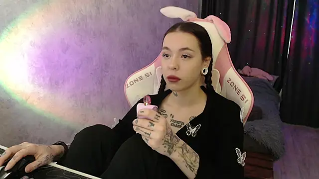 Snapshot of naughty_dakota chatting on 02.02.26 naughty dakota online show from 02.02.26