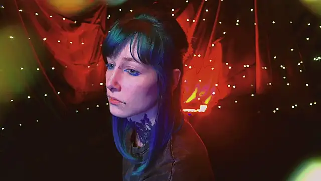 Snapshot of Littlespacemouse chatting on 11.02.25 Littlespacemouse online show from 11.02.25