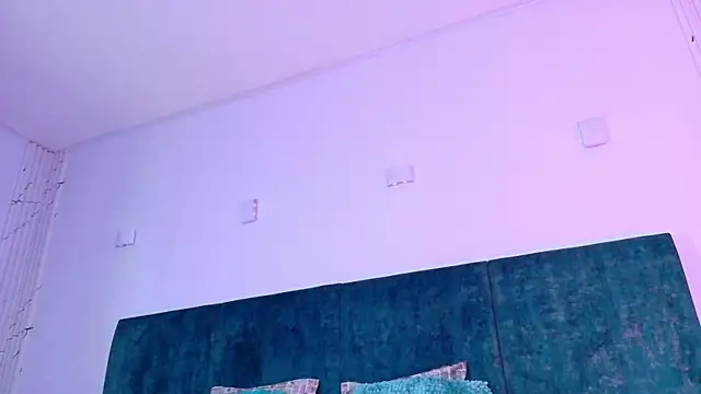Snapshot of Emmaa_Blonde chatting on 05.25.26 Emmaa Blonde online show from 05.25.26