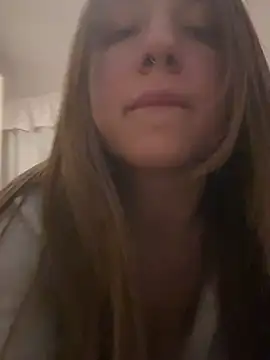 Snapshot of Sashabunny chatting on 03.25.26 Sashabunny online show from 03.25.26