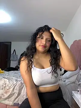 Snapshot of tati__22 chatting on 09.25.25 tati  22 online show from 09.25.25