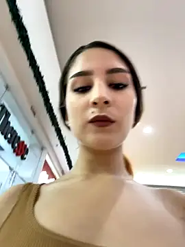 Snapshot of Mon_Cherry chatting on 10.07.25 Mon Cherry online show from 10.07.25