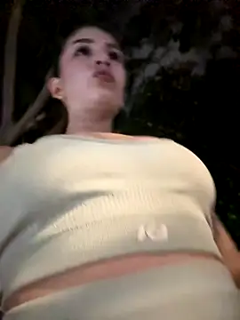 Snapshot of Mon_Cherry chatting on 10.21.25 Mon Cherry online show from 10.21.25