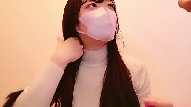 Snapshot of chan_yuma_tan chatting on 10.07.25 chan yuma tan online show from 10.07.25