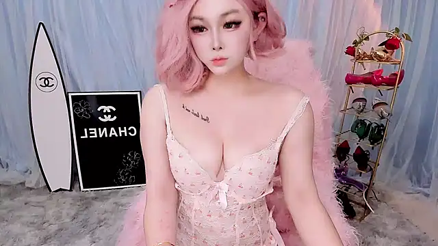 Snapshot of TTT8899 chatting on 11.01.25 TTT8899 online show from 11.01.25