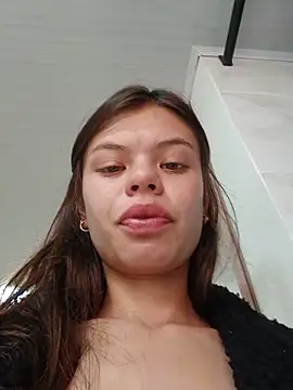 Snapshot of Violeta_12- chatting on 05.30.26 Violeta 12- online show from 05.30.26