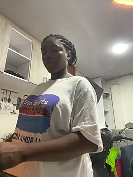 Snapshot of Alessiiaa_ chatting on 07.29.26 Alessiiaa online show from 07.29.26