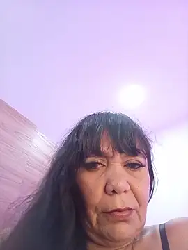 Deiisy Queen online show from 03.25.26