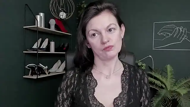 VivianWILD online show from 02.27.26