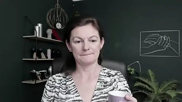 VivianWILD online show from 06.18.26