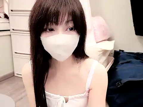 Snapshot of lovenybaby chatting on 02.11.26 lovenybaby online show from 02.11.26