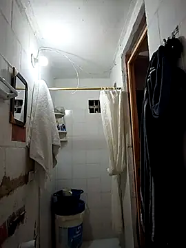 Giselabrunette25 online show from 12.17.25