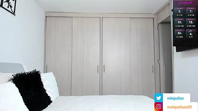 MalejaDiaz  online show from 02.01.25