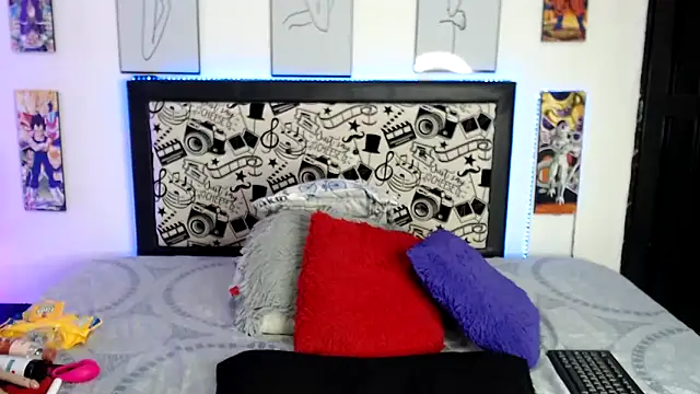 Snapshot of Rihana14 chatting on 12.02.25 Rihana14 online show from 12.02.25