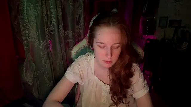 Snapshot of pearl_princess_ chatting on 07.28.26 pearl princess online show from 07.28.26