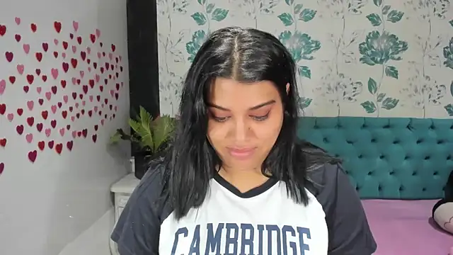 Snapshot of LindaBreeS chatting on 02.03.25 LindaBreeS online show from 02.03.25