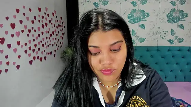 Snapshot of LindaBreeS chatting on 02.07.25 LindaBreeS online show from 02.07.25