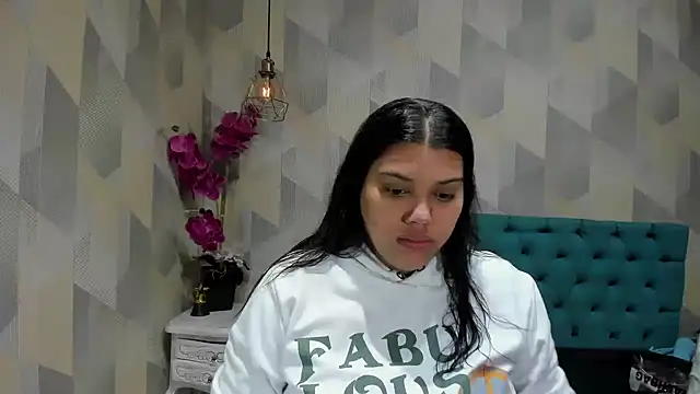 Snapshot of LindaBreeS chatting on 10.02.25 LindaBreeS online show from 10.02.25