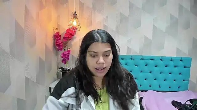 LindaBreeS online show from 07.02.26