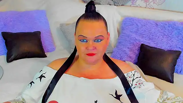 Snapshot of MilanaBiegert chatting on 02.13.25 MilanaBiegert online show from 02.13.25