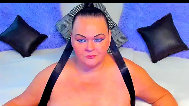 Snapshot of MilanaBiegert chatting on 11.05.25 MilanaBiegert online show from 11.05.25