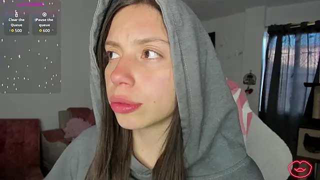 Snapshot of katty_snow chatting on 09.25.25 katty snow online show from 09.25.25