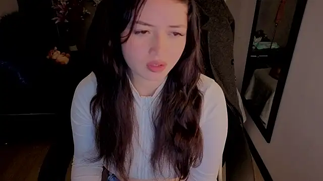 almma shy online show from 10.15.25