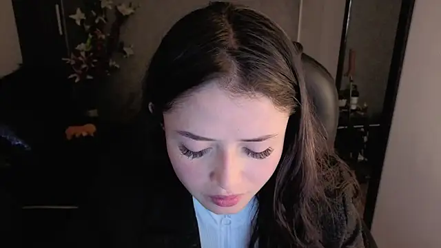 almma shy online show from 10.30.25