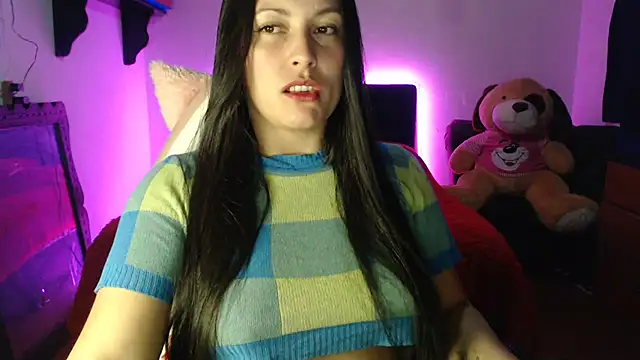 Allisonnlopez online show from 02.25.25