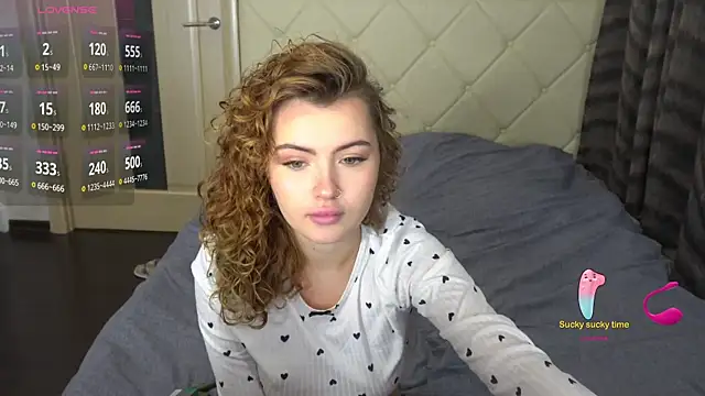 YesPussyClover online show from 10.12.25