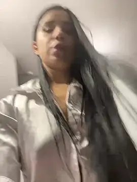 Snapshot of Nikothyna chatting on 01.12.25 Nikothyna online show from 01.12.25