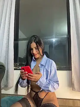 Snapshot of Nikothyna chatting on 01.30.25 Nikothyna online show from 01.30.25