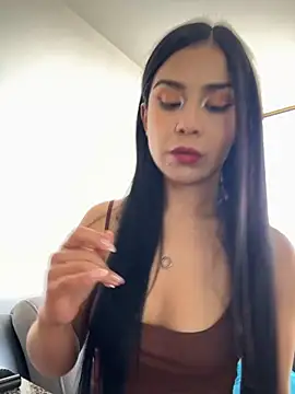 Snapshot of Nikothyna chatting on 09.13.25 Nikothyna online show from 09.13.25