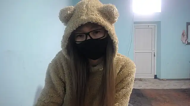 elllaaxx online show from 03.07.25