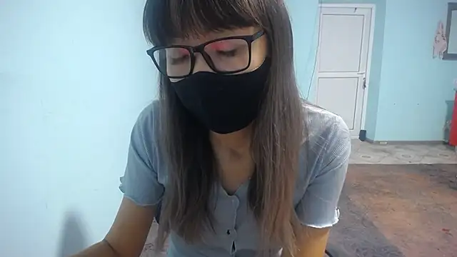 elllaaxx online show from 10.01.25