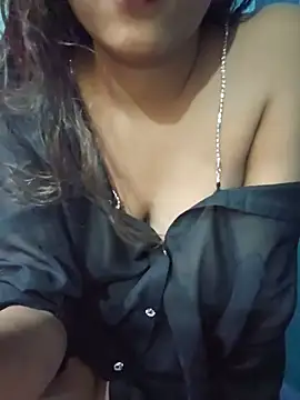 Snapshot of sexyindi_couple chatting on 07.02.26 sexyindi couple online show from 07.02.26