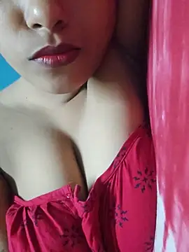 Snapshot of sexyindi_couple chatting on 07.31.26 sexyindi couple online show from 07.31.26
