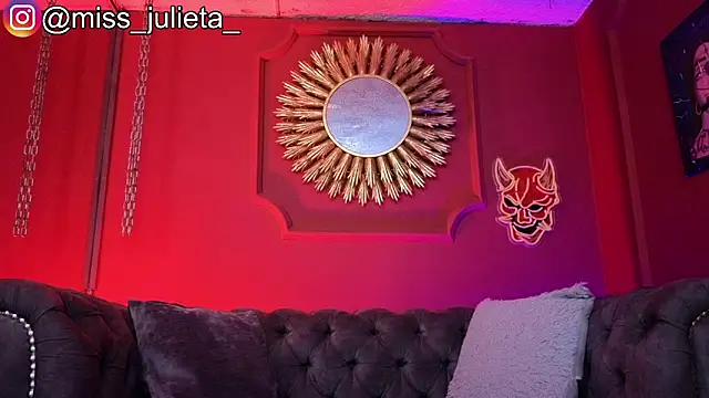 Julieta Russell online show from 06.20.26
