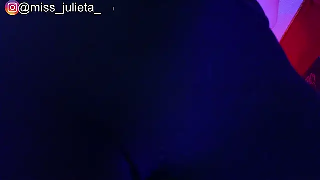 Julieta Russell online show from 08.03.26