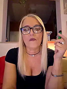 kikkastar online show from 11.04.25