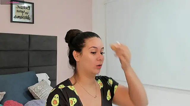 MadisonJenner online show from 02.01.26