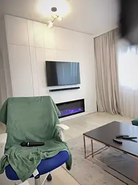 Snapshot of HotXMom chatting on 02.08.25 HotXMom online show from 02.08.25