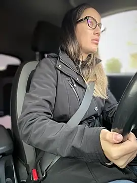 HotXMom online show from 11.14.25