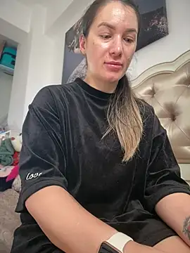 HotXMom online show from 05.07.26