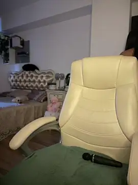 HotXMom online show from 07.14.26