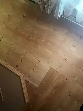 Linahlove online show from 02.23.25